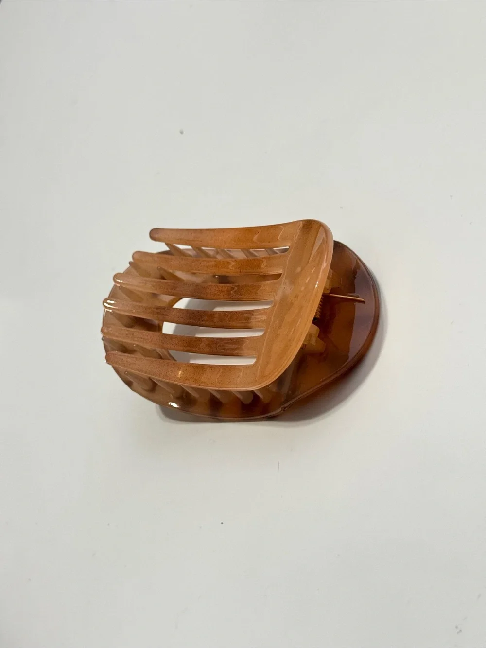 Light Tortoiseshell Hair Claw Clip - Classic Brown